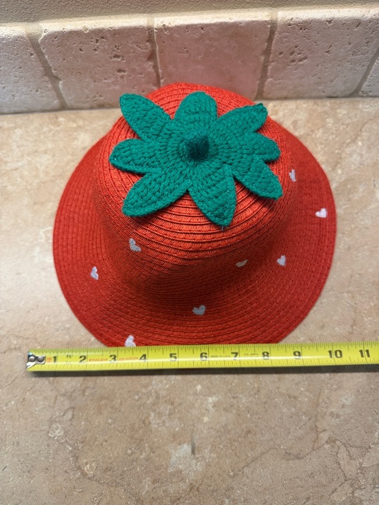 Target Girls Red Hat - Picture 2 of 5